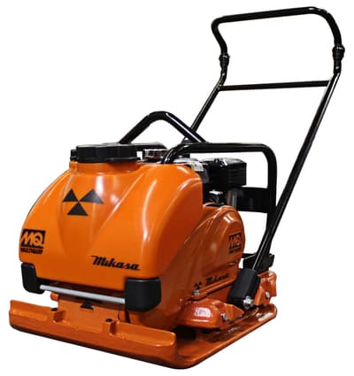 MQ 82 Plate Compactor 18"