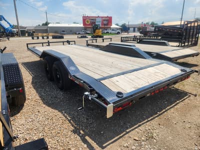 2025 Load Trail 102"x20' Car Hauler 10.4K GVW - Image 1