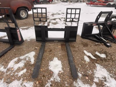 Haugen MPF 48-WT 5000lb 48" Walk Thru Pallet Forks - Image 1