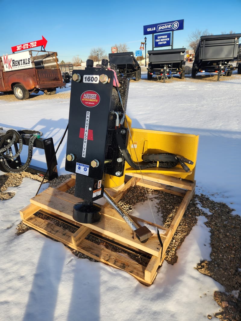 Dakota 1600 Post Pounder Skid Steer